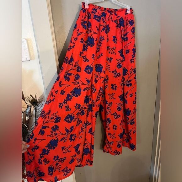 NWOT Shein Palazzo Red/Blue Tropical Flare Pants. Size L - Picture 1 of 7